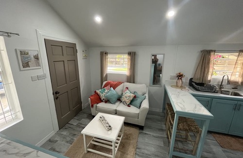 Rodney Bay Cabaña | Cozy Caribbean Cottage only a stone’s throw away from beach!