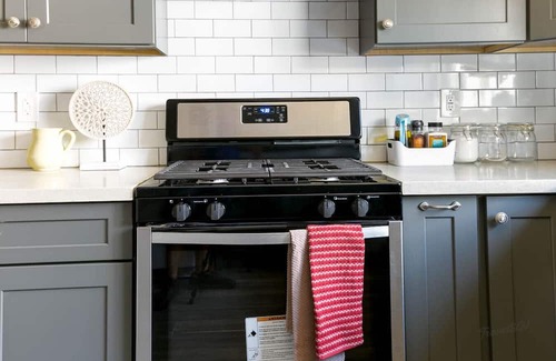 Alhambra Casa | Mid-Century 2BR + Parking + Near DTLA #TravelSGV