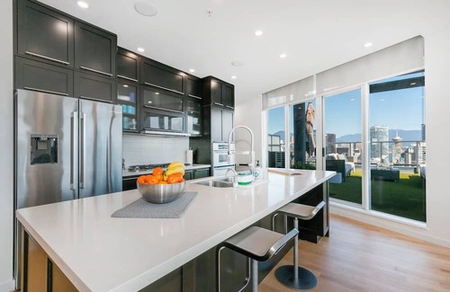 Downtown Vancouver Condominio | D18 - Amazing 2 Bed Prestigious Residence!!