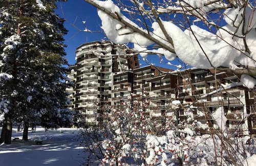 La Salle-les-Alpes Apartamento | 50m from resort center, 8th floor, view ski slopes, balcony, tv, ski locker, 38m², Serre Chevalier