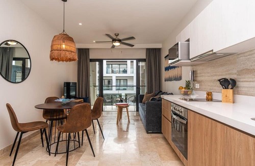 Gonzalo Guerrero Condominio | Discover our NEW 1-bedroom luxury beach condo with incredible amenities