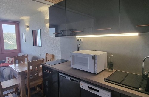 Aime Apartamento | 10m from resort center, view mountain, balcony, tv, ski locker, 26m², La Plagne