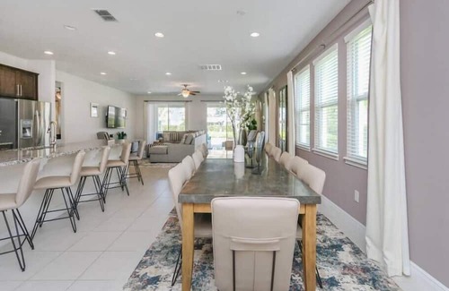 West Kissimmee Casa | Luxurious Villa 9br, Encore Resort near to Disney