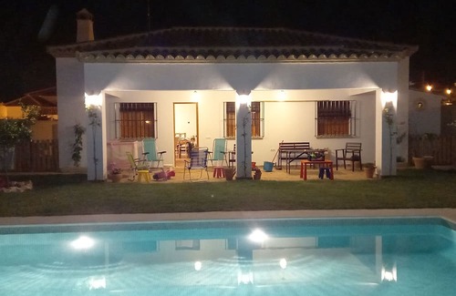 Montellano Chalet De Esquí | J&V HOUSE