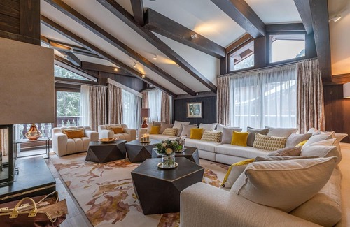 Sailly sur la Lys Chalet De Esquí | Modern Luxury Meets Alpine Charm- Private 6 Bedrooms Chalet With Spa