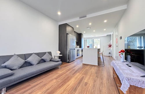 Marsden Park Casa | Blue Haven Retreat - Marsden Park Townhouse