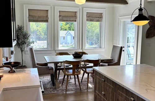 Halifax County Casa | A cozy getaway for any season!