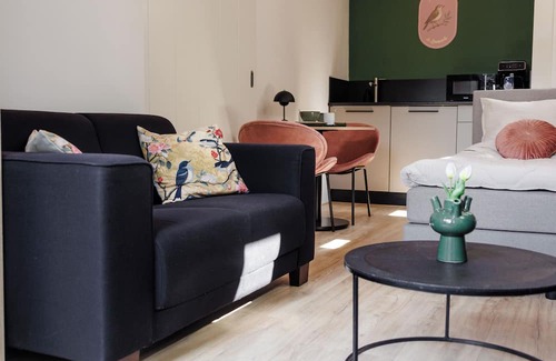 Haastrecht Cama Y Desayuno | Chic and cozy overnight stay in Haastrecht! 15 minutes from Gouda and Oudewater.
