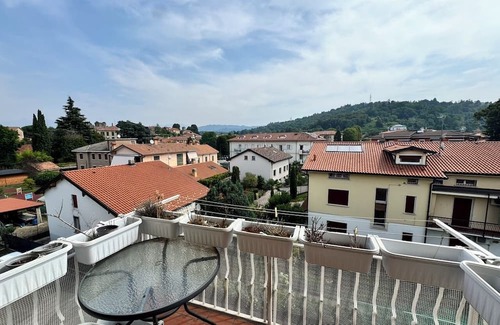 Barzano Apartamento | Lake Como & Alps ski Stay for Family or Business near Lecco, Monza, Milan