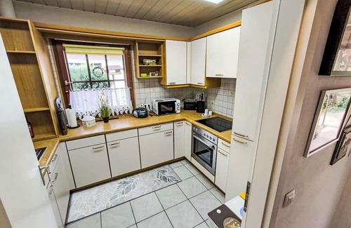 Altenburschla Casa | Stunning private villa for 5 guests with WIFI, TV and patio