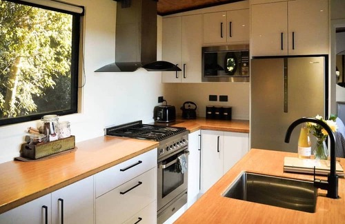 Hokitika Cabina | Hightide River Escape - w/Outdoor Bath.