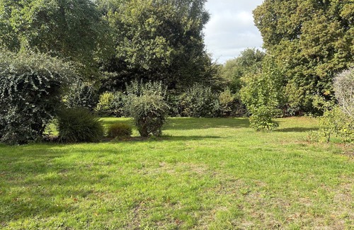 Rouesse-Vasse Cabaña | Gran casa con parque y WIFI, cerca de Le Mans