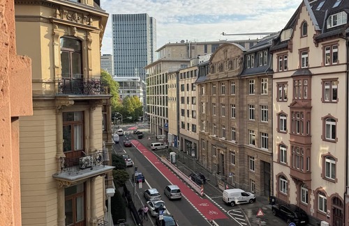 Altstadt Apartamento | Central View Cozy Apartment Frankfurt neorenaissance