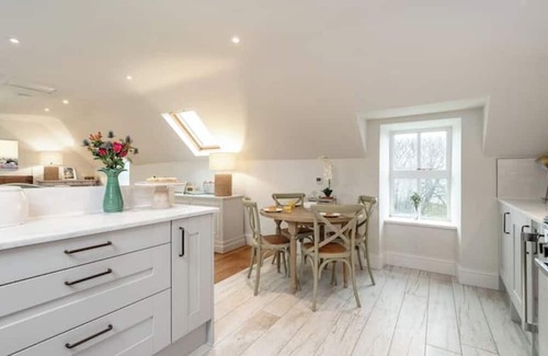 Waternish Cabaña | Charming 2-Bed Cottage with Loch Bay Views – Waternish, Isle of Skye