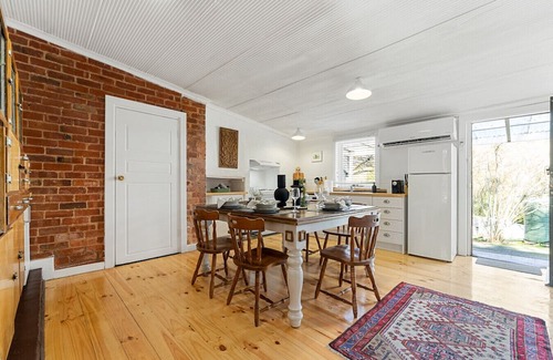 Lenswood Casa | Orchard Cottage—A Leafy Peaceful Retreat with Spa