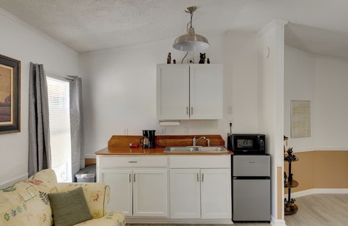 Langston Casa | Fish & Explore: Wooded Lake Guntersville Retreat