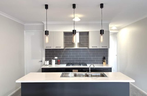Kalkallo Casa | Perfect Family Home w Garage Near Parks & Donnybrook