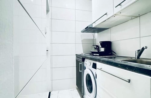 Klosterneuburg Apartamento | Compact Studio Apartment with Essentials, Ideal for 2 Guests