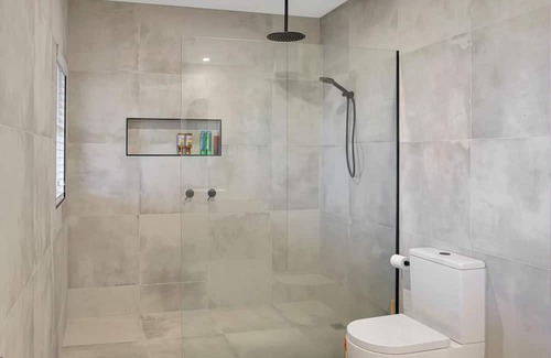 Barwite Otro | Ashbourne - Sleeps 9 - Farm Stay - Moments from Mansfield