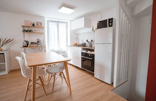 Saint-Astier Apartamento | Charming T2 in the center of Saint-Astier