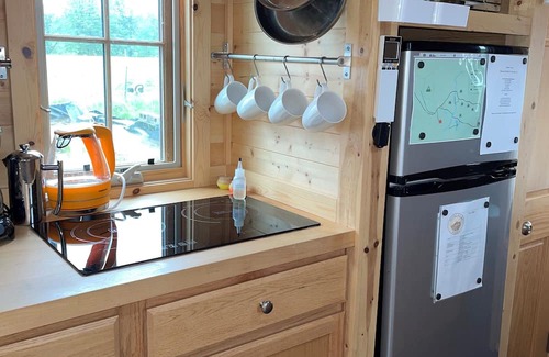 Shelton Otro | Tiny house on Organic Farm - Quiet & Clean w Fast wifi 3bd/1ba