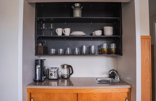 Prince George Casa | The Urban Nest – 2Bd | Central Stay Near Downtown
