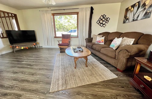 Spink County Casa | Hunting Lodge Outside of Redfield, SD