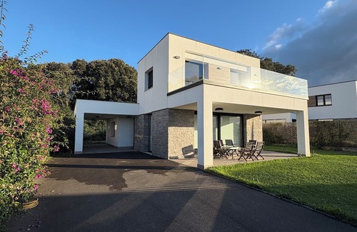 Llanes Chalet De Esquí | Maravillosa casa la llavandera