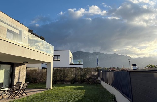Llanes Chalet De Esquí | Maravillosa casa la llavandera