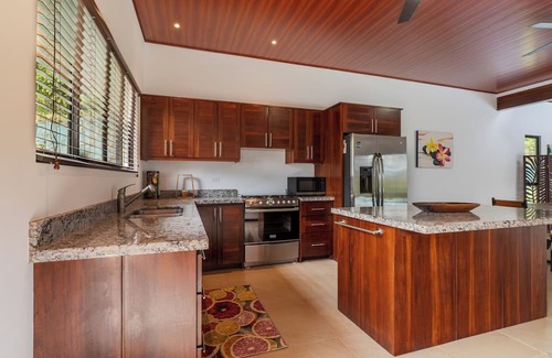 Alfombra Casa | Welcoming 3-bedroom house with amazing valley views