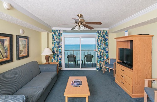 Myrtle Beach Hotel | 4 Units - Tranquil Oceanfront Getaway w/ Balcony – Minutes from Top Attractions