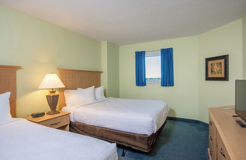 Myrtle Beach Hotel | Refreshing Beach Stay w/ Ocean Views, Near Local Dining - 4 Units w/ Balcony