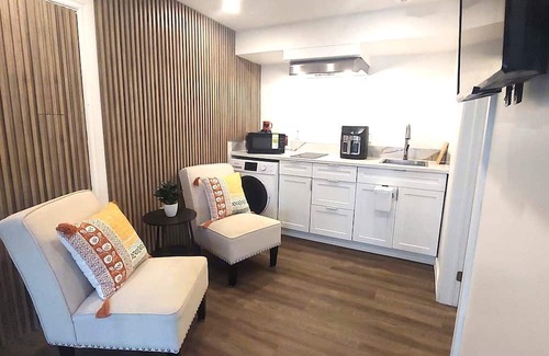 Guelph Apartamento | Modern,1BR Guesthouse Studio