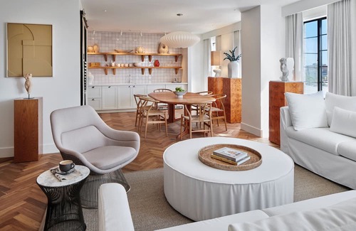 Dupont Circle Hotel | Designer Suite Near Dupont Circle Metro