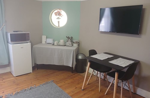 Victoria West Cabaña | Karoo Rust Victoria West Family Friendly Units