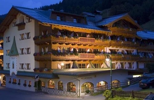 Dienten am Hochkoenig Casa | Tower suite, 4-6 nights - Wellnesshotel Mitterwirt