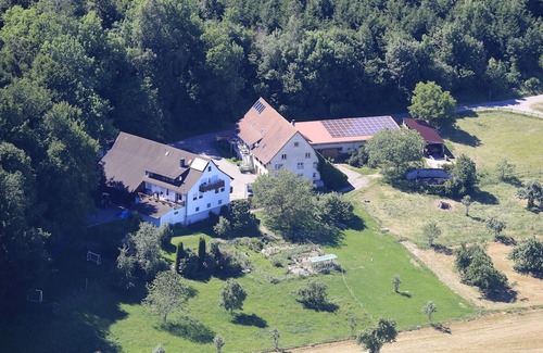 Owingen Apartamento | Apartment '1' with Mountain View, Shared Garden and Wi-Fi