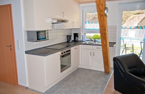 Owingen Apartamento | Holiday Apartment '3' with Mountain View, Shared Garden and Wi-Fi