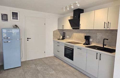Muensingen Apartamento | Apartment 'Alb-Apfel' with Private Terrace, Shared Garden and Wi-Fi