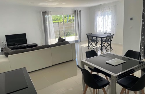 Beautiran Casa | House 100 m2 furnished + garden Beautiran
