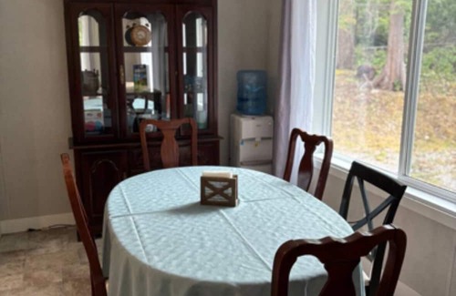 Roberts Creek Casa | Roberts creek home in the trees