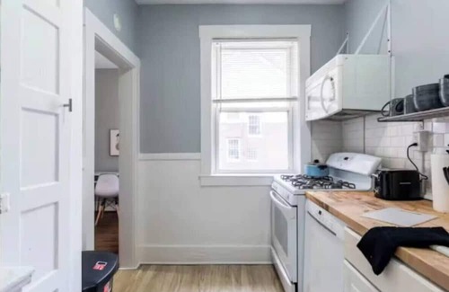 Detroit Apartamento | Corp & Medical Stays/Monthly Discounts Available