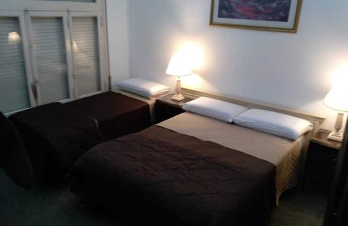 Rosario Casa | "La Dorada", Whole Family House in nice residential area