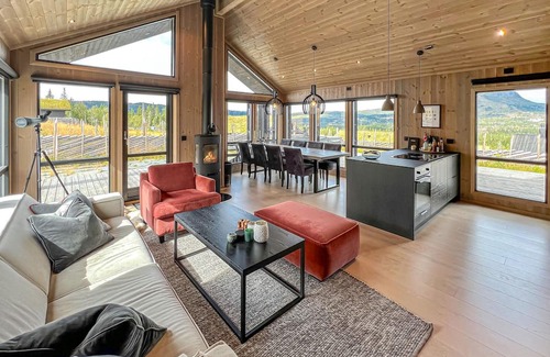 Skeikampen Casa | Cozy home in Svingvoll with house a mountain view