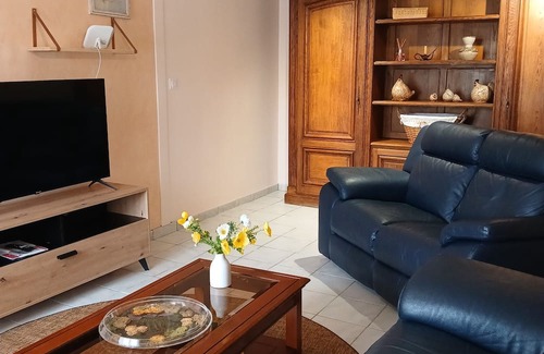 Saint-Julien-de-l'Herms Casa | "mas du mayoussier" with private garden