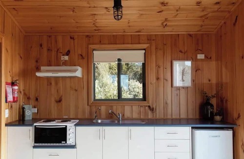 Bicheno Cabina | Panorama Cabin - a cosy shack + an unreal view (B)