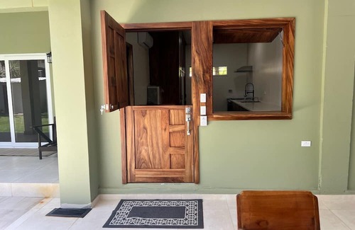 Acajutla Casa | Rancho CornoaDelMar Spacious 5 Bedroom Private Beach House w/AC and Hot Water