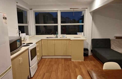 Mount Albert Casa | 3-Bedroom House - 30 Laurel St