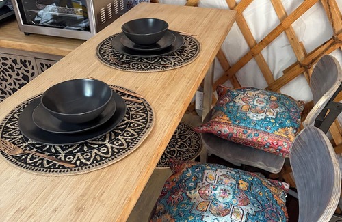 Madawaska Cabina | A Cosy Stay in an Authentic Mongolian Yurt!