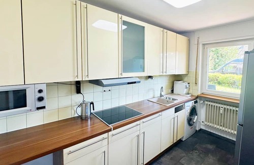 Niedernhausen Apartamento | Apartment Niedernhausen 60 sqm 7 single beds Parking space